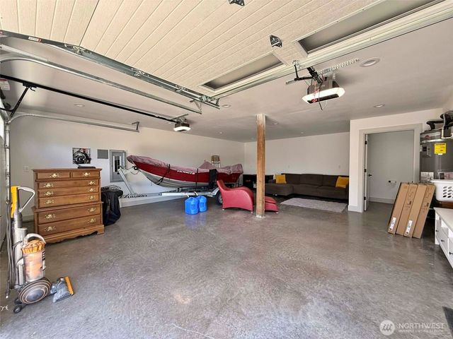 213 Tanglewood Drive, Mossyrock, WA 98564