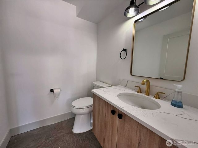 213 Tanglewood Drive, Mossyrock, WA 98564