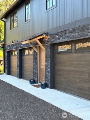 213 Tanglewood Drive, Mossyrock, WA 98564