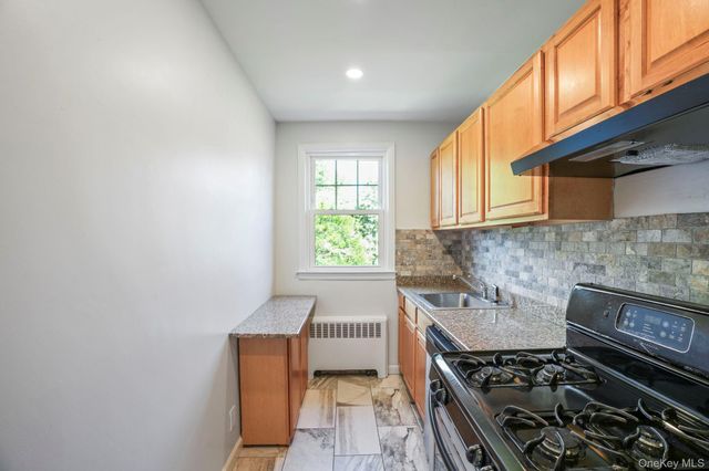 100 Cedar Street A17, Dobbs Ferry, NY 10522