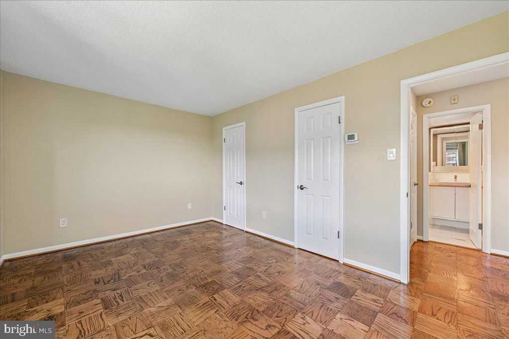 Image 12 of property listing at 1121 UNIVERSITY BLVD W #1207-B, Silver Spring, MD 20902