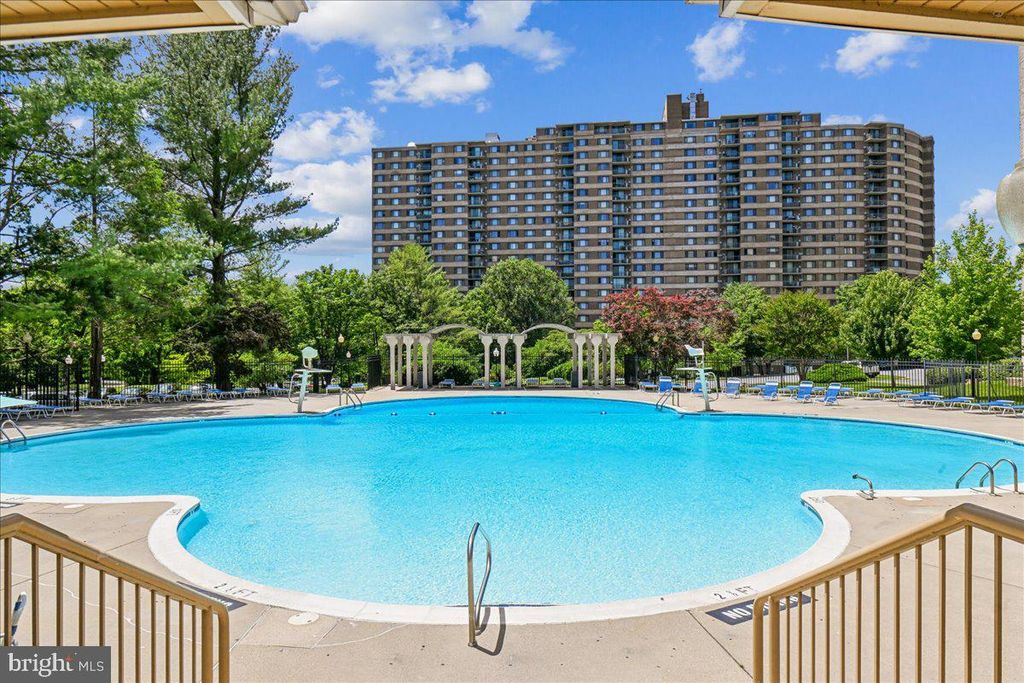 Image 21 of property listing at 1121 UNIVERSITY BLVD W #1207-B, Silver Spring, MD 20902