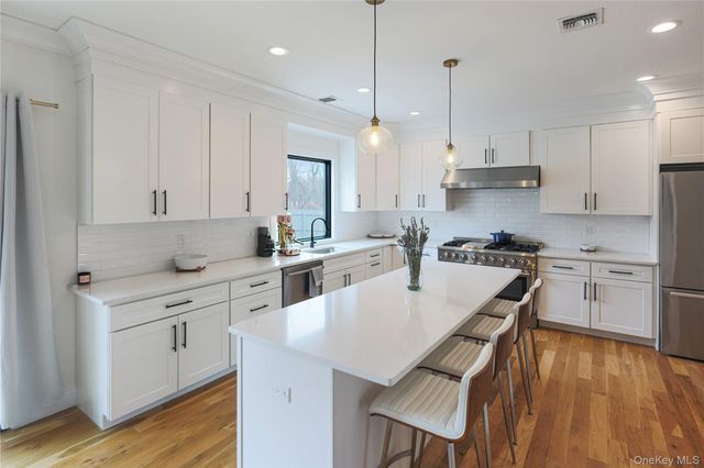 3225 Stanley Road, Mattituck, NY 11952