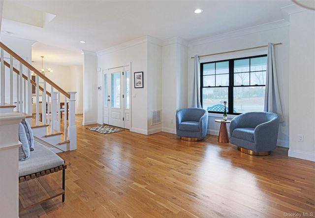 3225 Stanley Road, Mattituck, NY 11952