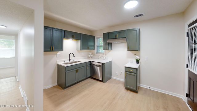 1832 Tad Cove, Southaven, MS 38671