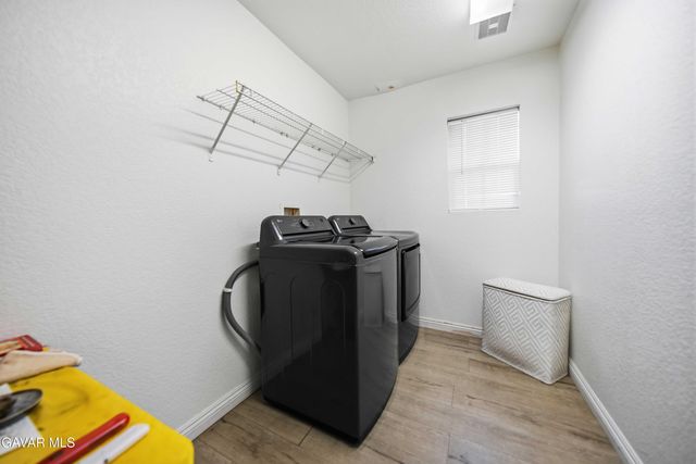 2757 Emerald Lane, Lancaster, CA 93535
