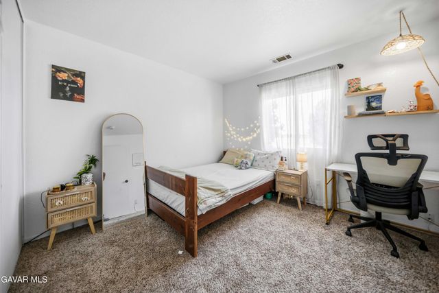 2757 Emerald Lane, Lancaster, CA 93535