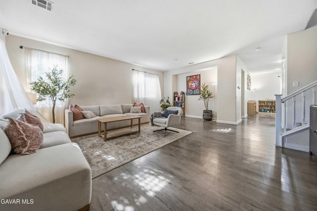 2757 Emerald Lane, Lancaster, CA 93535