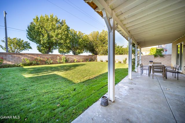 2757 Emerald Lane, Lancaster, CA 93535