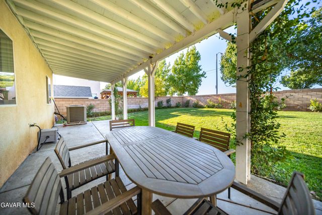 2757 Emerald Lane, Lancaster, CA 93535