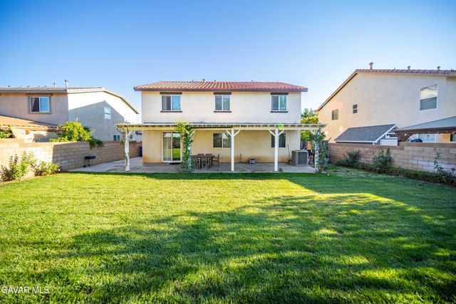 2757 Emerald Lane, Lancaster, CA 93535