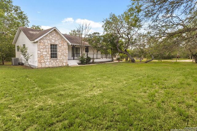 14720 Fm 725, Seguin, TX 78155