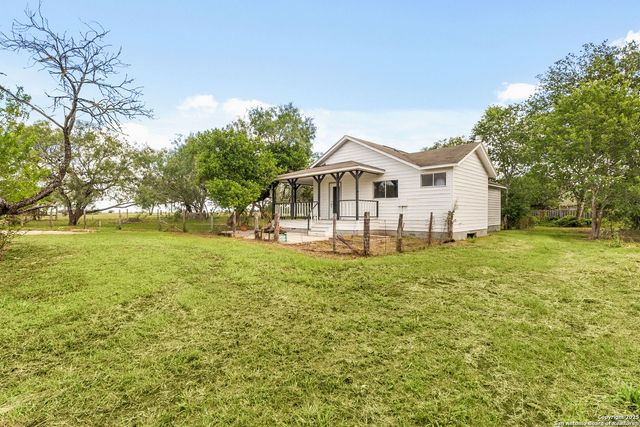14720 Fm 725, Seguin, TX 78155