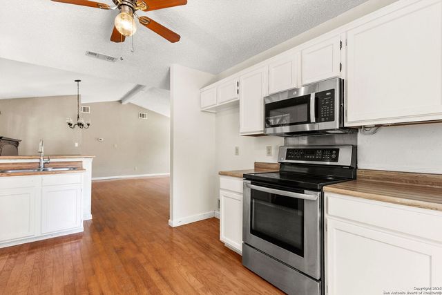 14720 Fm 725, Seguin, TX 78155