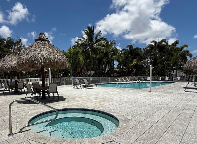 276 N Cortez Drive 276, Margate, FL 33068