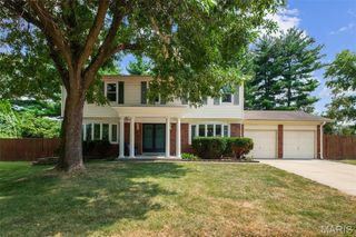 1702 Pensacola Drive, St Louis, MO 63146