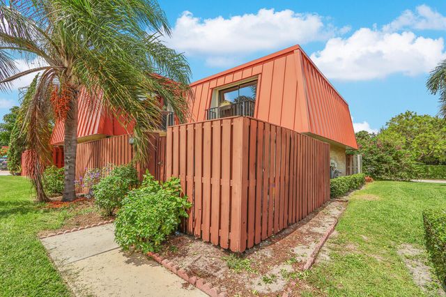 3358 Meridian Way N B, Palm Beach Gardens, FL 33410