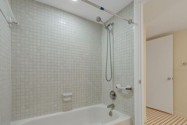 3358 Meridian Way N B, Palm Beach Gardens, FL 33410
