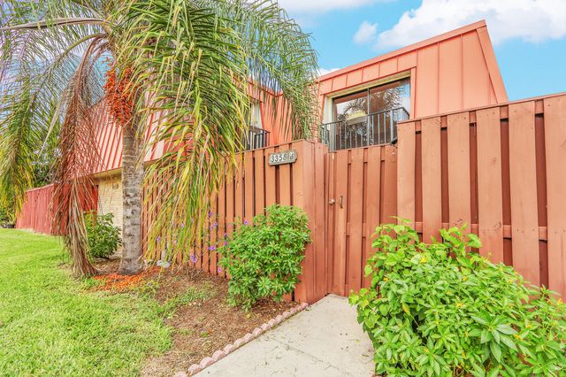 3358 Meridian Way N B, Palm Beach Gardens, FL 33410