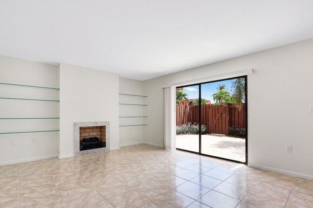 3358 Meridian Way N B, Palm Beach Gardens, FL 33410