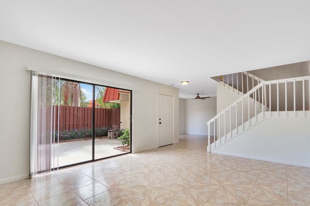 3358 Meridian Way N B, Palm Beach Gardens, FL 33410
