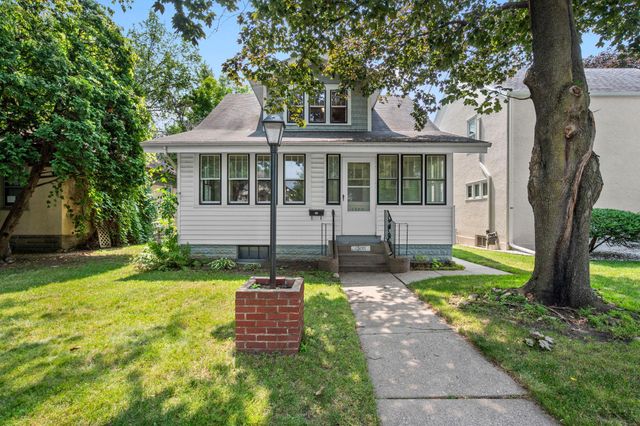 1308 Juno Avenue, Saint Paul, MN 55116
