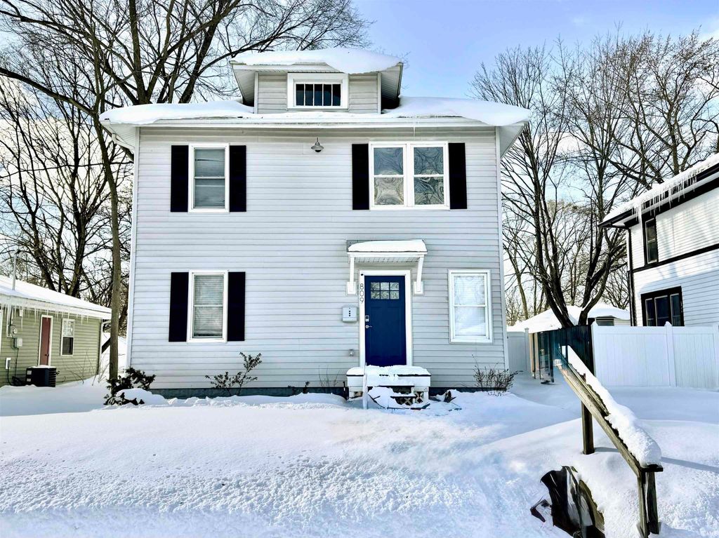 809 Turnock Street, South Bend, IN 46617