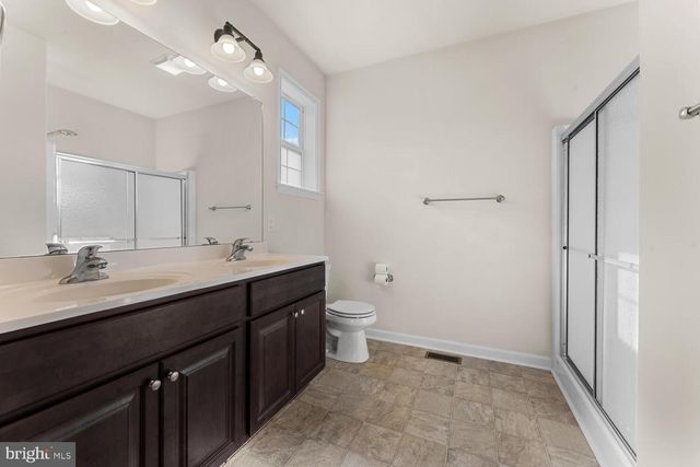 225 PONDS EDGE DR, Felton, DE 19943