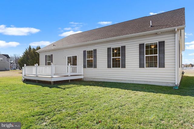 225 PONDS EDGE DR, Felton, DE 19943