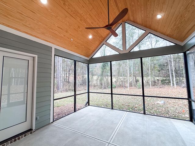 216 Brassie Drive, Mc Cormick, SC 29835