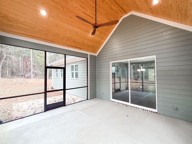 216 Brassie Drive, Mc Cormick, SC 29835