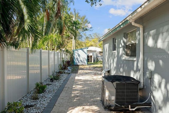 1105 58TH STREET S, St Petersburg, FL 33707