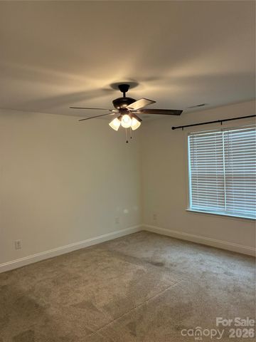 520 Hillandale Street NE 292, Concord, NC 28025