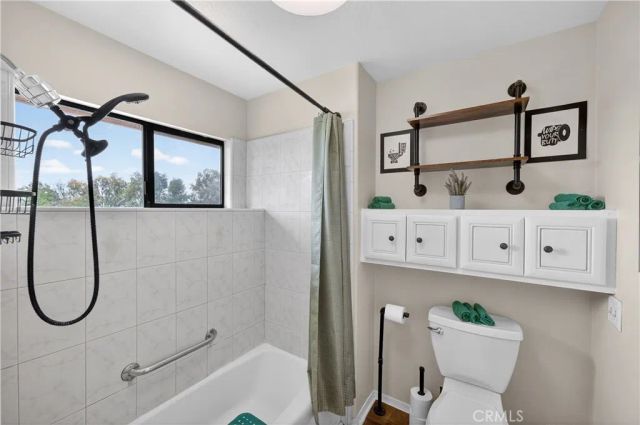 9902 Avenida Miravilla, Cherry Valley, CA 92223