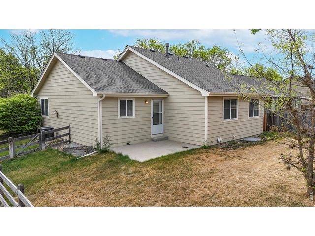 1809 Moonstone Cir, Loveland, CO 80537