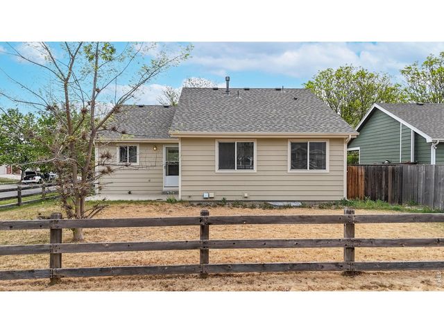 1809 Moonstone Cir, Loveland, CO 80537
