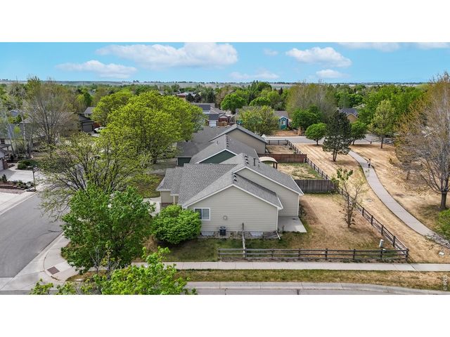 1809 Moonstone Cir, Loveland, CO 80537