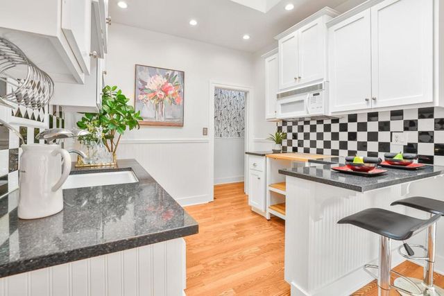 20 Clayton, San Jose, CA 95110