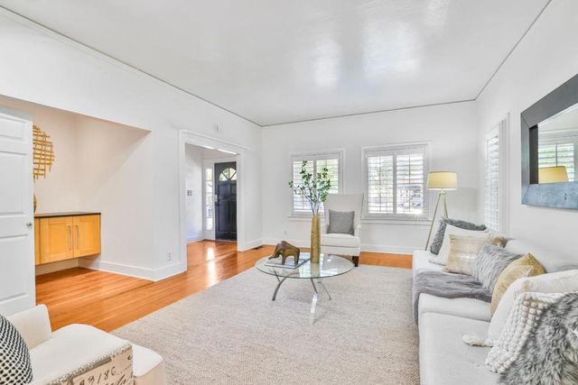 20 Clayton, San Jose, CA 95110