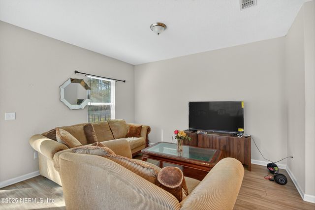 756 TALKING TREE Drive, Jacksonville, FL 32205