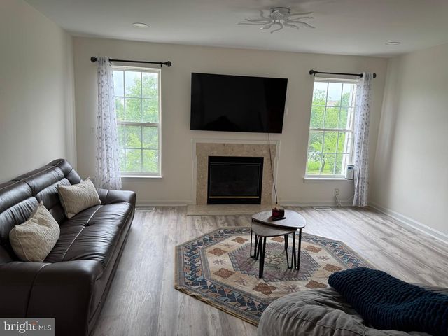 20949 KILLAWOG TER, Ashburn, VA 20147