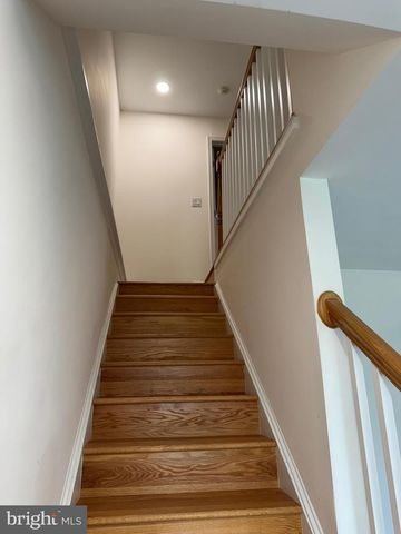 20949 KILLAWOG TER, Ashburn, VA 20147