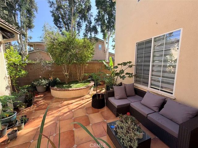 9 Zuma 5, Irvine, CA 92602