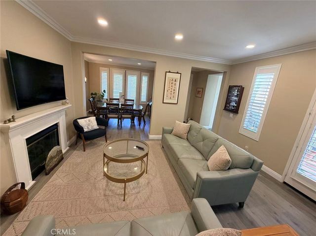 9 Zuma 5, Irvine, CA 92602