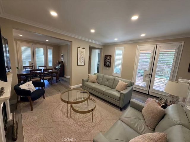 9 Zuma 5, Irvine, CA 92602