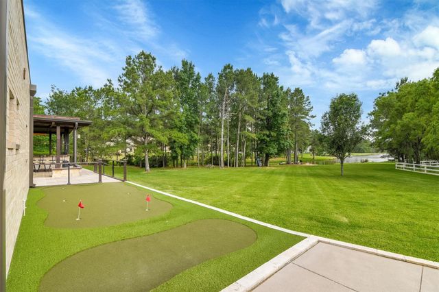 19727 Country Lake Drive, Magnolia, TX 77355