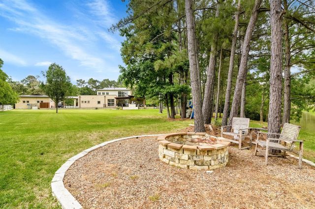 19727 Country Lake Drive, Magnolia, TX 77355