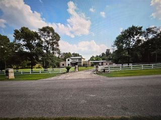 19727 Country Lake Drive, Magnolia, TX 77355