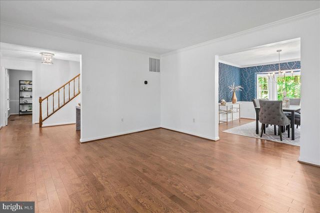 12478 CAVALIER DR, Woodbridge, VA 22192