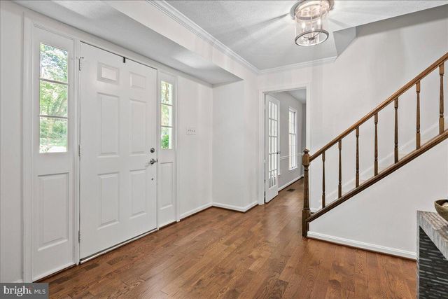 12478 CAVALIER DR, Woodbridge, VA 22192